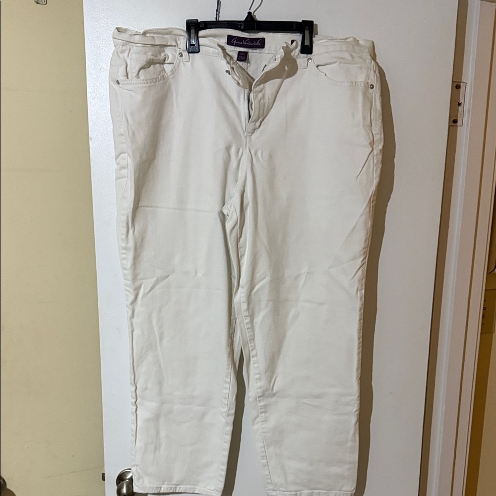 Women white jeans